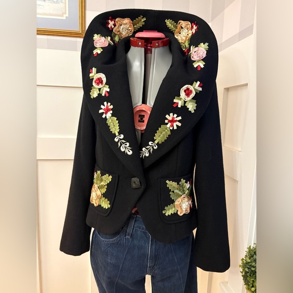 Simon Chang Jackets & Blazers - Simon Chang Black Blazer with Floral Embroidery Size 10